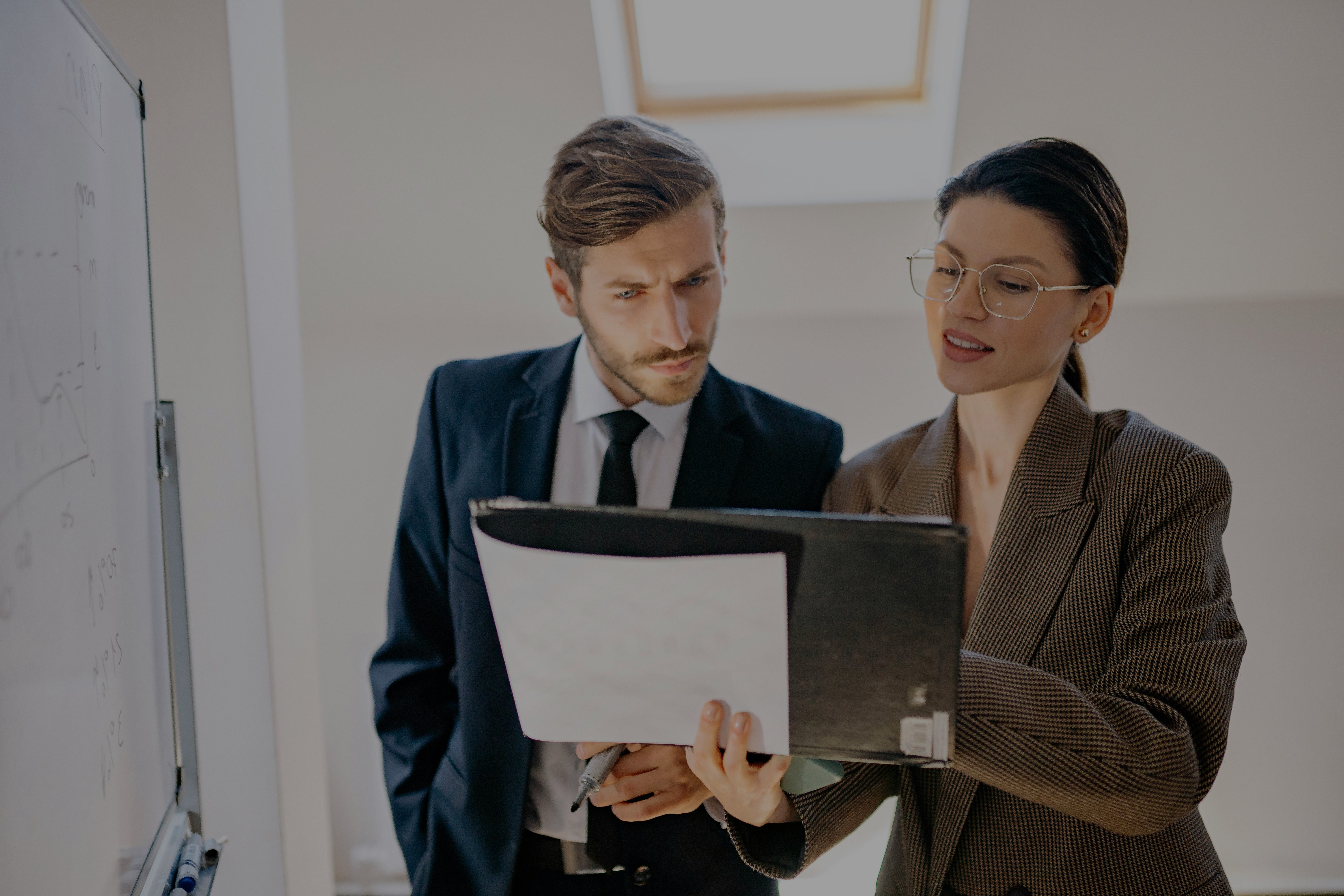 Empresaris prenent decisions