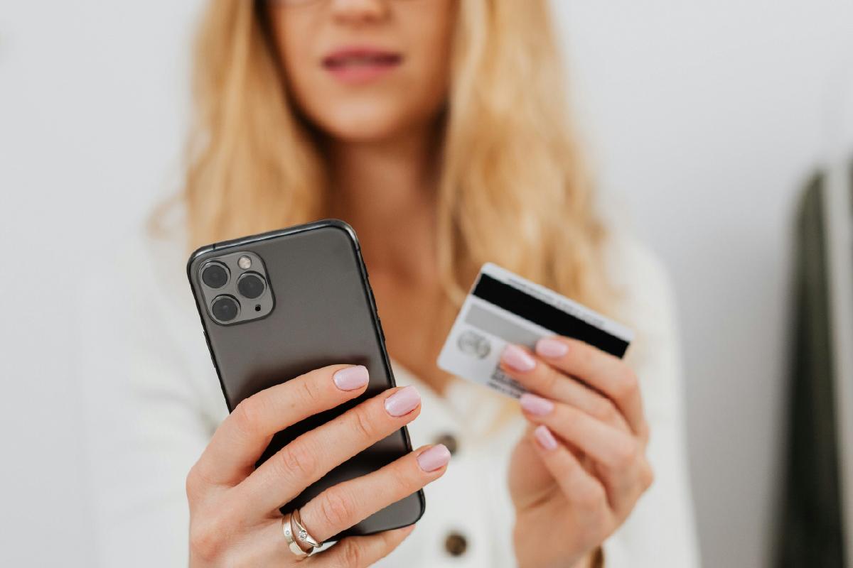 Adapta tus cobros: Bizum, móvil y TPV sin fricciones Adapta tus cobros: Bizum, móvil y TPV sin fricciones