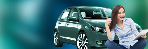 Chica con coche nuevo