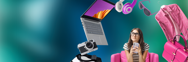 Chica rodeada de artículos nuevos